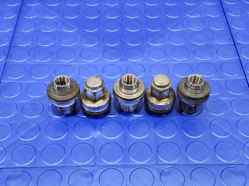 2008 Lexus LS 460 Lug Nuts