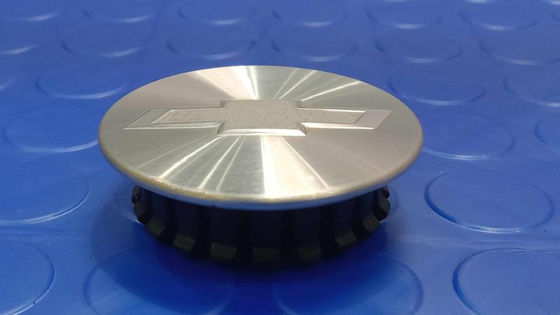 2015 Chevrolet Camaro Center Cap