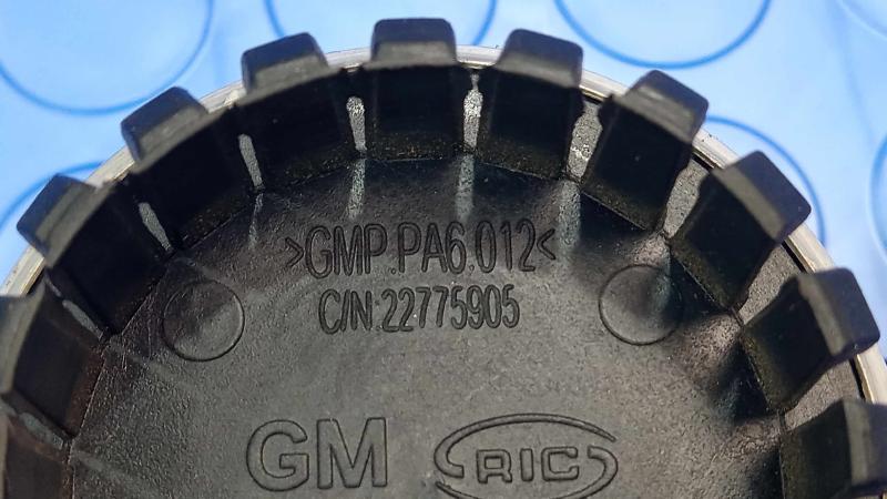 2015 Chevrolet Camaro Center Cap