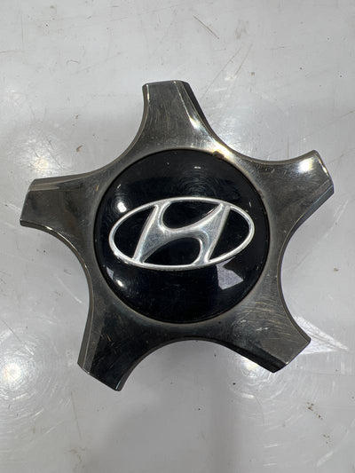2011 - 2014 Hyundai Veloster Alloy Wheel Center Cap OEM 52960-2V300