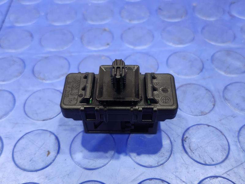 2010-2020 BMW Genuine Bus Interface 7X OEM Part 61136807395