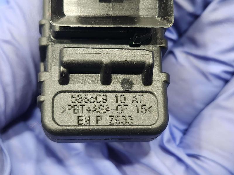 2010-2020 BMW Genuine Bus Interface 7X OEM Part 61136807395