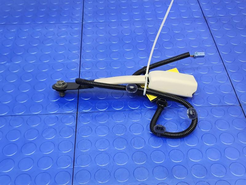 2014 Acura RLX Front Seat Belt