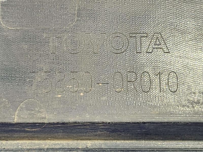 2021 Toyota RAV4 Rocker Moulding