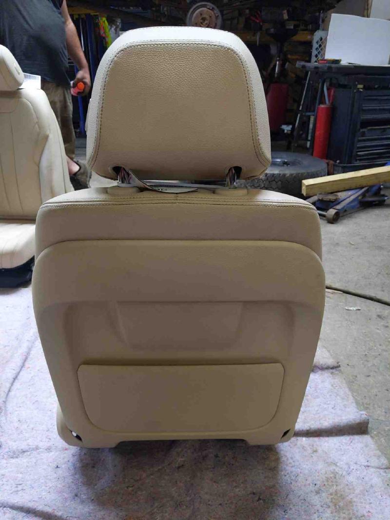 2018 BMW X5 Front Seat