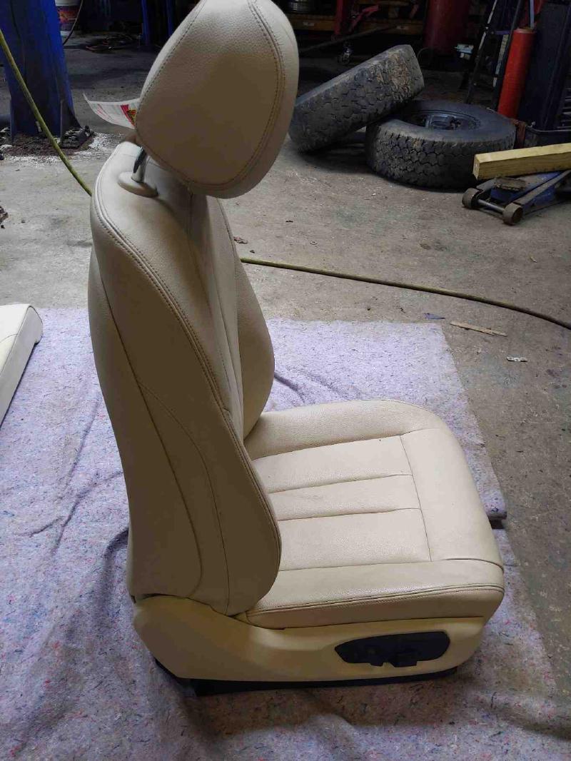 2018 BMW X5 Front Seat