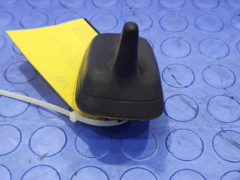 2015-2017 Volkswagen Golf Radio Antenna Assembly Genuine OEM 5Q0035507L5FQ