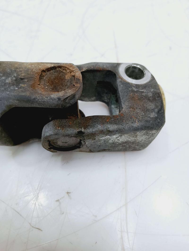 2011 - 2021 Jeep Grand Cherokee Lower Steering Shaft OEM 5057539AH