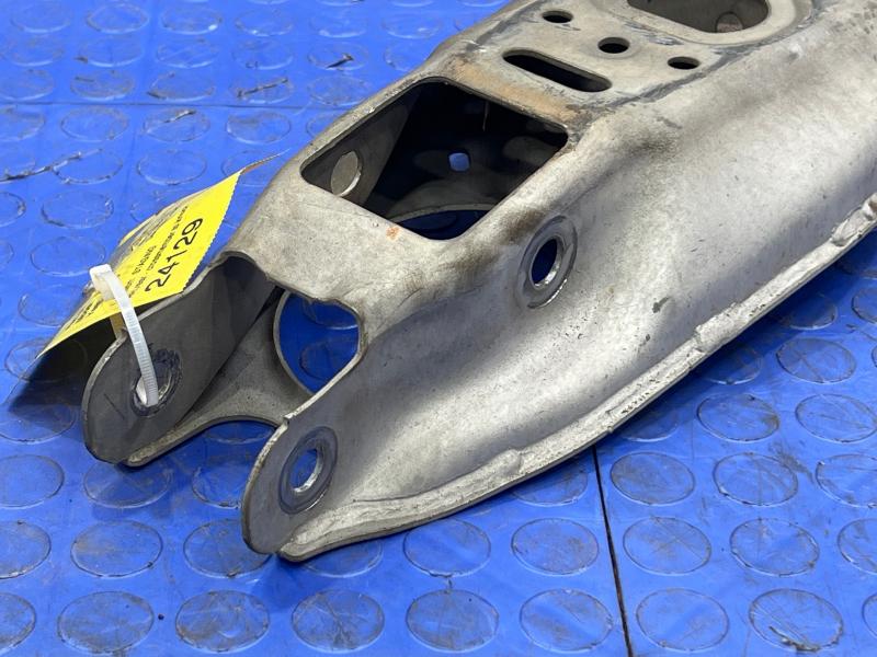 2020 GMC Terrain Lower Control Arm Rr