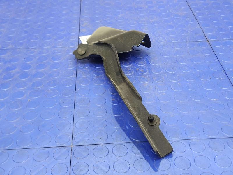 2019 Nissan Titan Hood Hinge