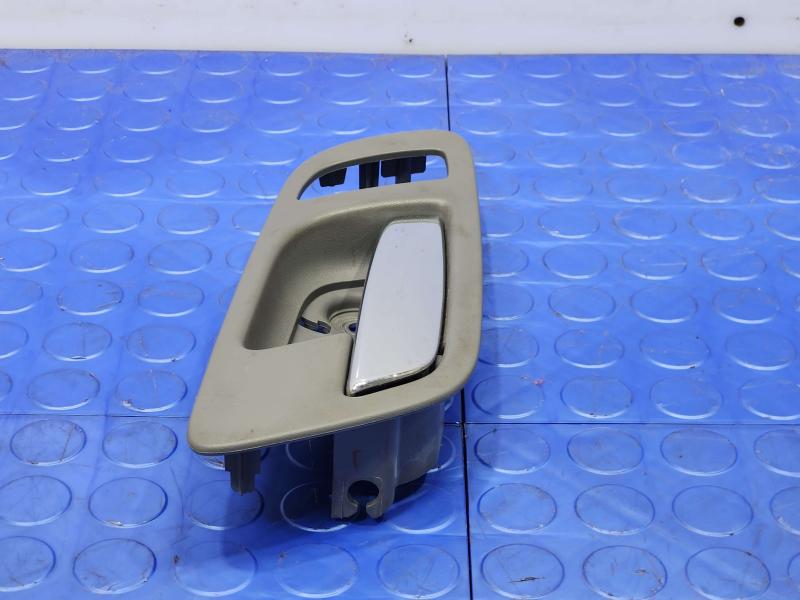 2012 GMC Yukon Inside Door Handle