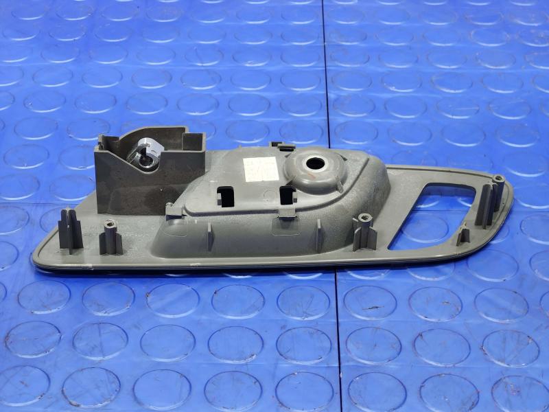 2012 GMC Yukon Inside Door Handle
