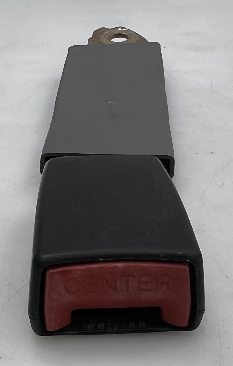 2005 - 2008 Ford F150 Front Center Seat Belt Buckle Black OEM 6L3Z15611B70AC