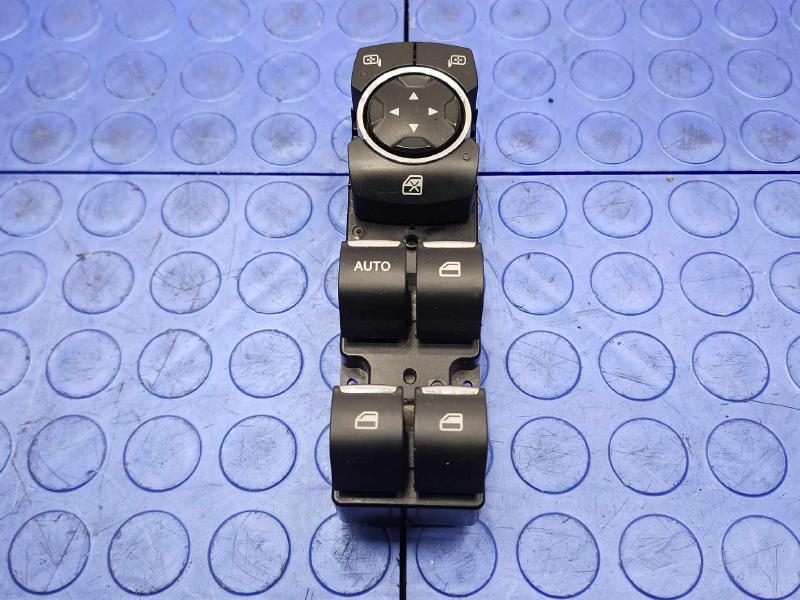 2015 Ford Taurus Door Switch Front