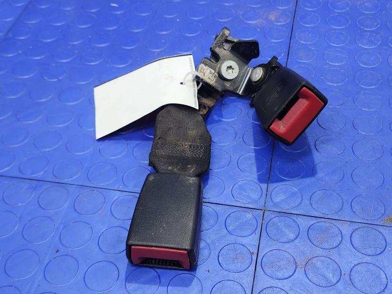 2017 Mercedes C-Class Rear Seat Belt