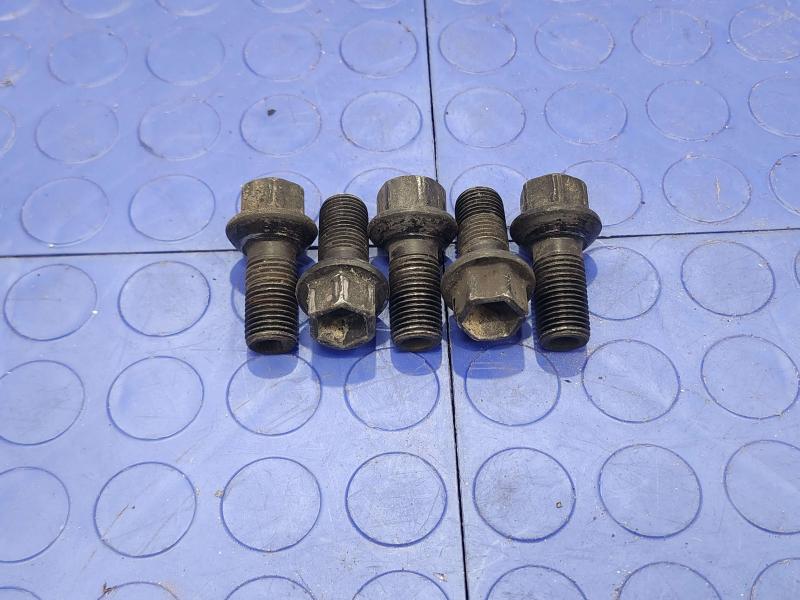 2017 Mercedes C-Class Lug Nuts