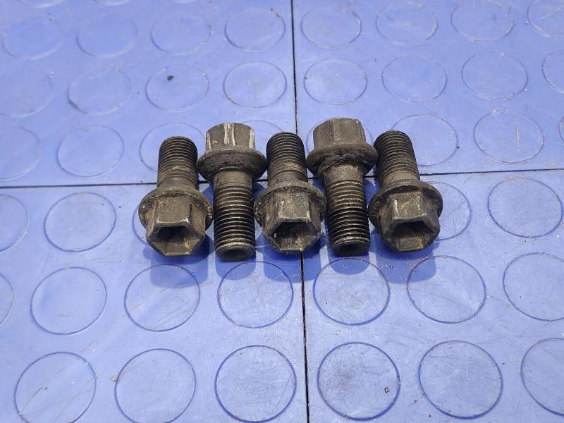 2017 Mercedes C-Class Lug Nuts