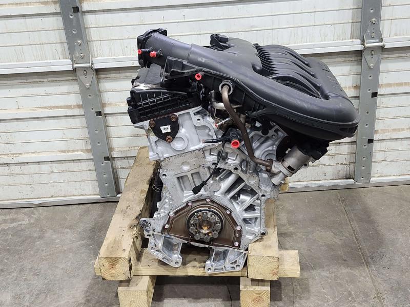 2010 Dodge Challenger Engine Assembly/Motor