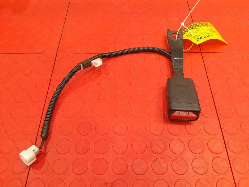 2015 Toyota 4Runner Front Seat Belt