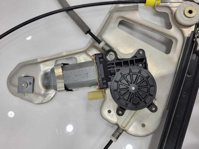 2003 Land Rover Range Rov Front Door Regulator
