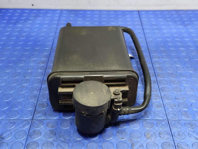 2007 Hummer H3 Evaporator Canister