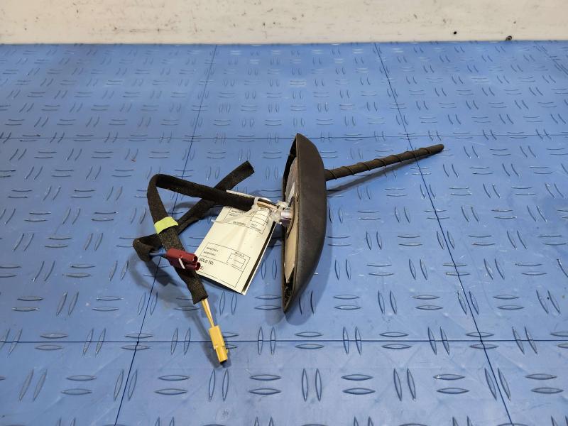 2017 GMC Acadia Antenna