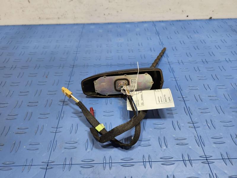 2017 GMC Acadia Antenna
