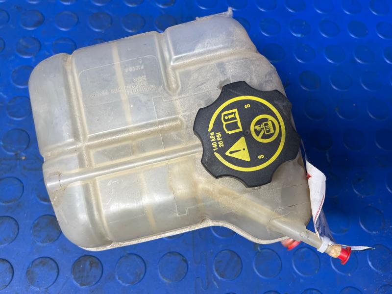 2012 Buick LaCrosse Coolant Recovery Bottle