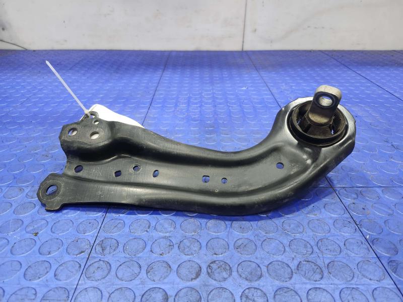 2021 Toyota RAV4 Lower Control Arm Rr