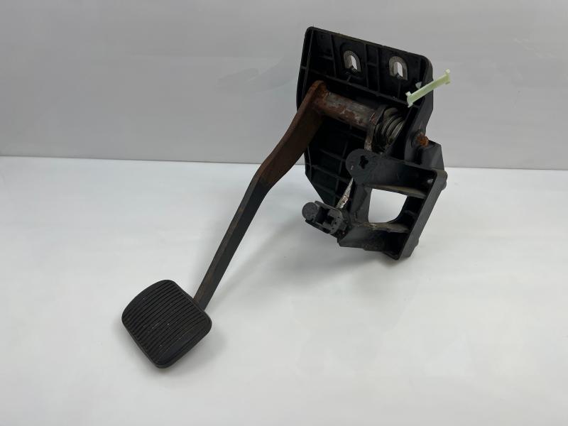 2008 Ford Escape Brake Pedal