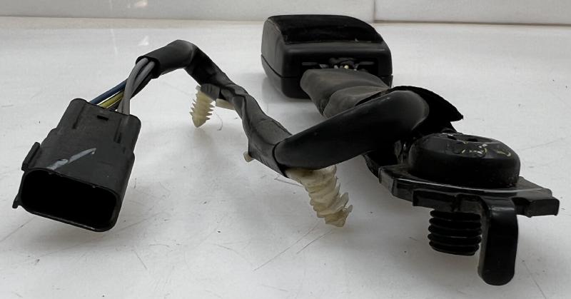 2013 Lincoln MKZ Front Seat Belt