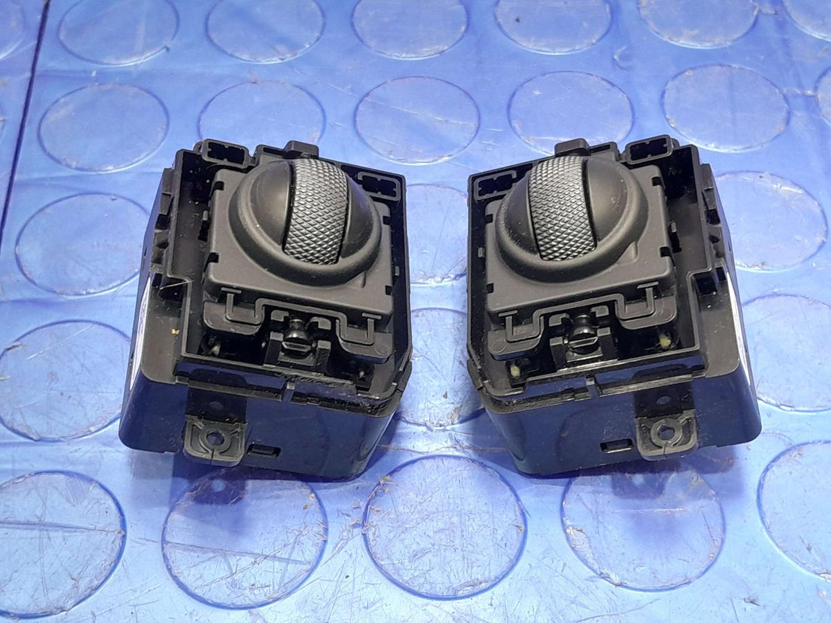 2021 Tesla Model 3 Combination Switch