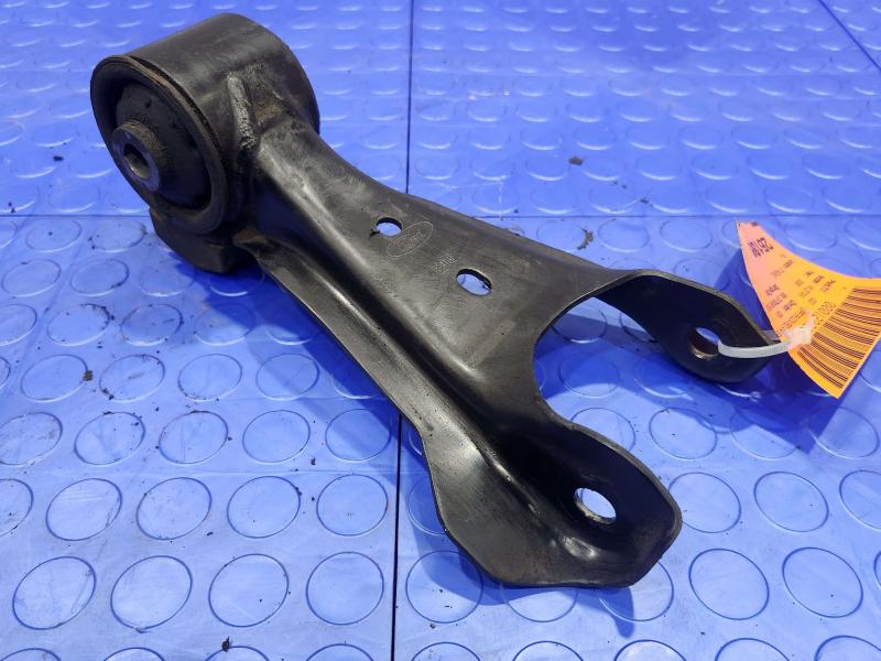 2006 Ford Mustang Upper Control Arm Rear