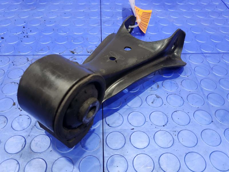 2006 Ford Mustang Upper Control Arm Rear