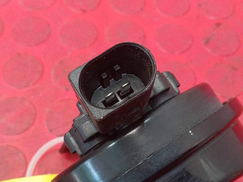 2018 Volkswagen Atlas Low Note Horn Assembly Genuine OEM 2N0951221