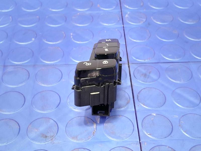 2018 Volvo S90 Door Switch Front