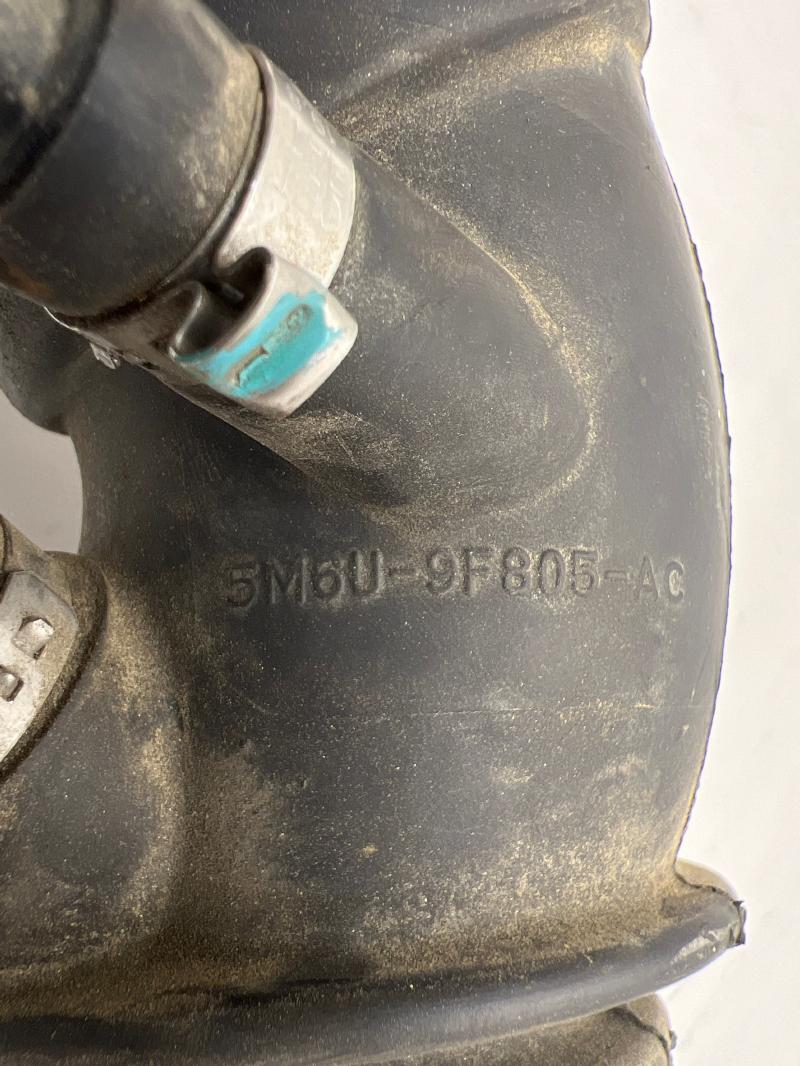 2005 - 2007 Ford Escape Hybrid Engine Air Intake Hose OEM 5M6U9F805AC