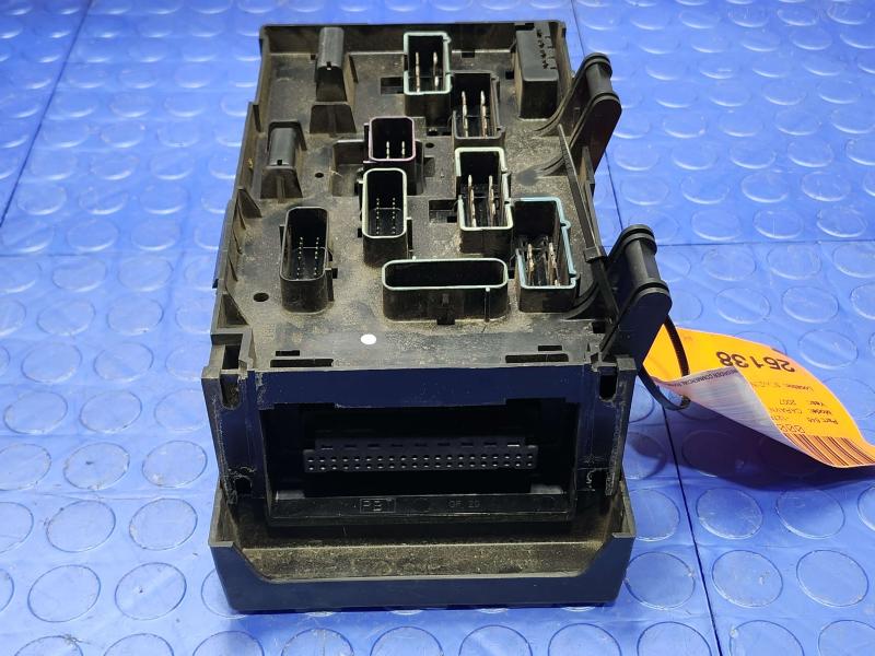 2007 Dodge Grand Caravan Engine Fuse Box