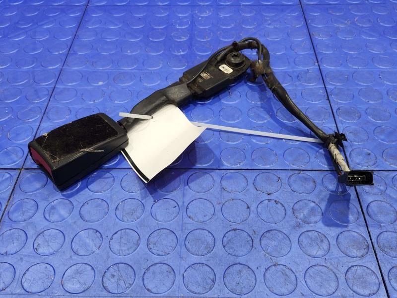 2017 Ford Focus Front Seat Belt