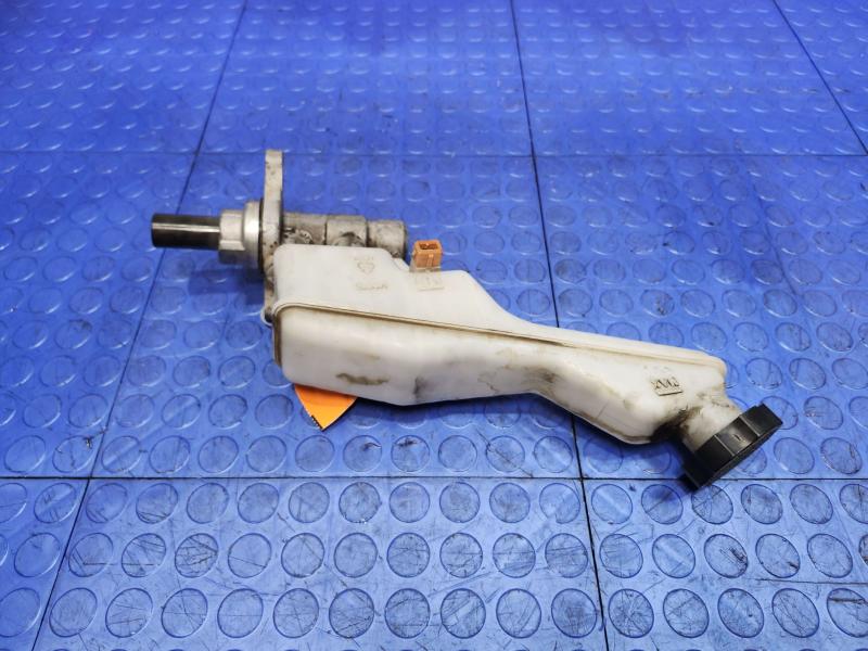 2015-2021 Kia Sedona OEM Brake Master Cylinder Assembly Genuine 58510A9300