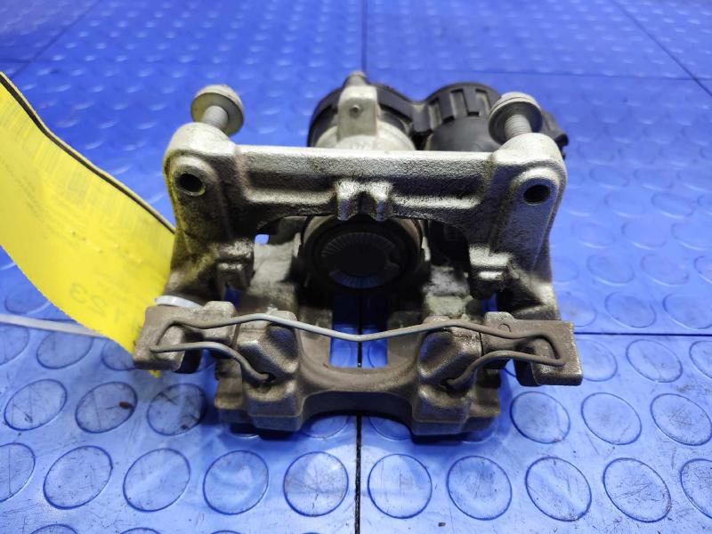 2021 Ford Escape Caliper