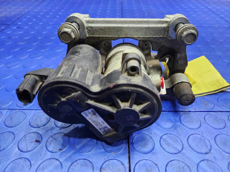 2021 Ford Escape Caliper