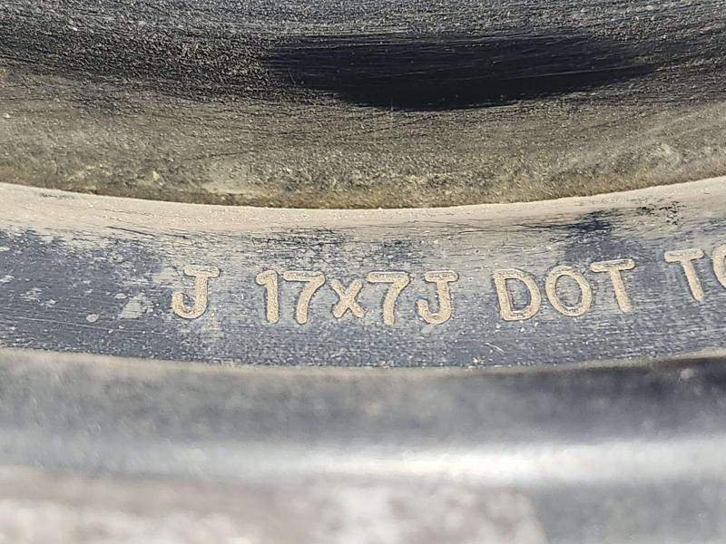 2016 Nissan Rogue Wheel