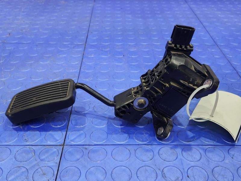 2012-2014 Honda CR-V Accelerator Pedal Assembly Genuine OEM Part 17800-T0A-A81