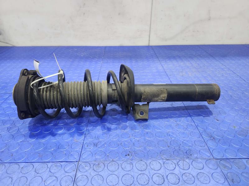 2016 Volkswagen Jetta Strut Assembly