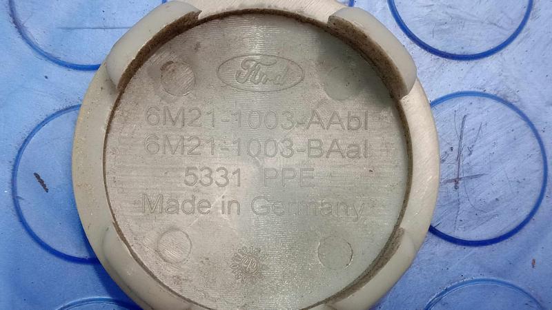 2013 Ford Focus Center Cap