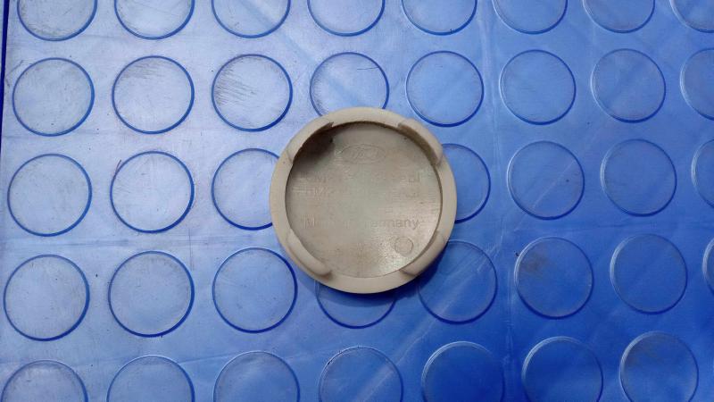 2013 Ford Focus Center Cap