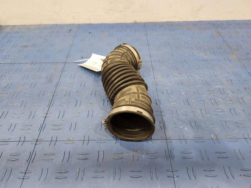 2015 Chrysler 200 Air Intake Tube/Resonator