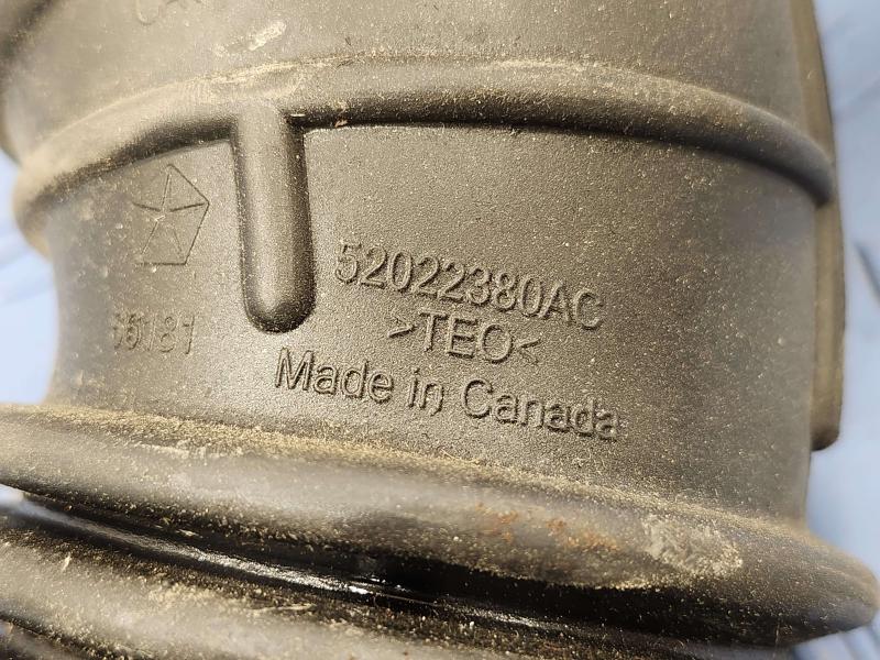 2015 Chrysler 200 Air Intake Tube/Resonator
