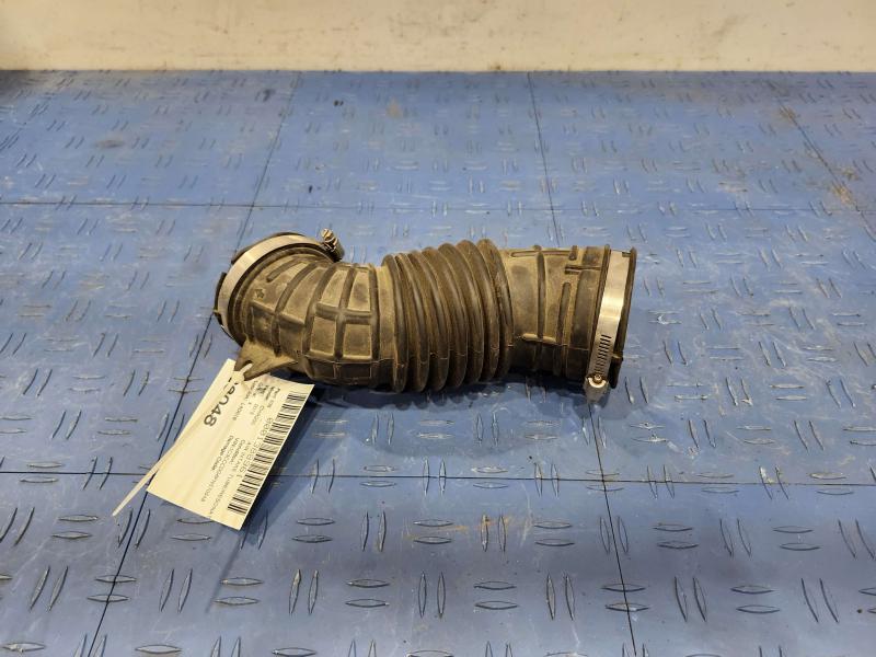 2015 Chrysler 200 Air Intake Tube/Resonator
